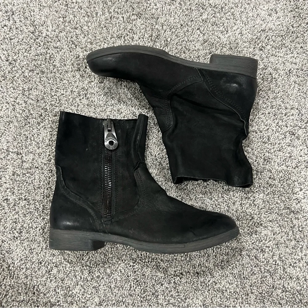BCBGeneration ROSSY Black Genuine Leather Urban Zip Ankle Boots Women’s US 8.5